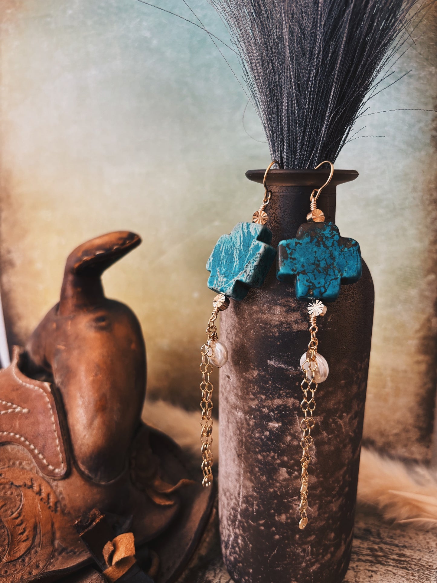 Cross the deep earrings