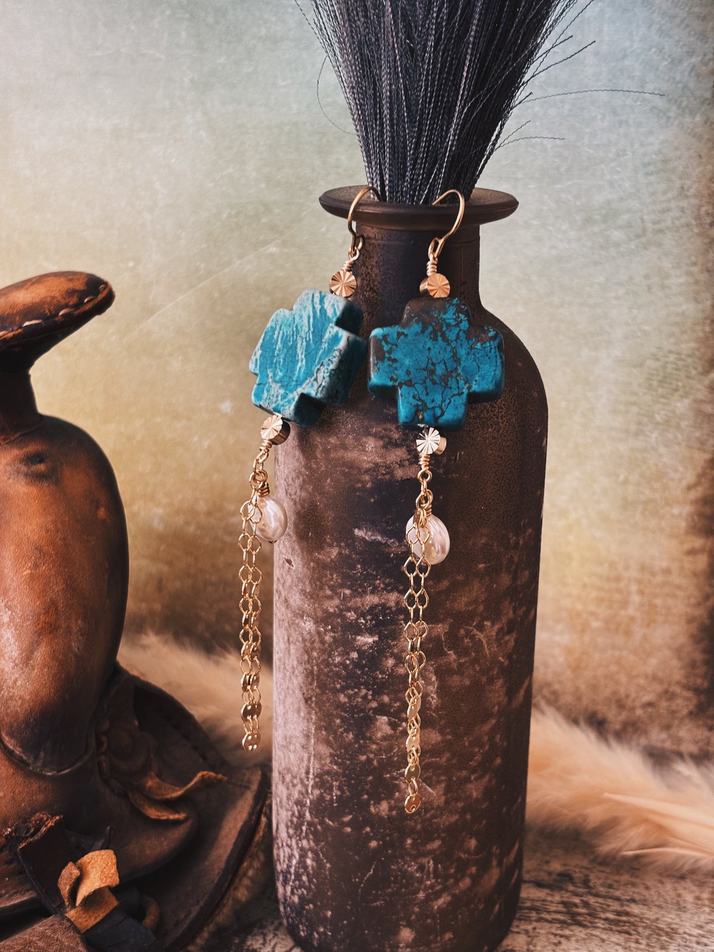 Cross the deep earrings