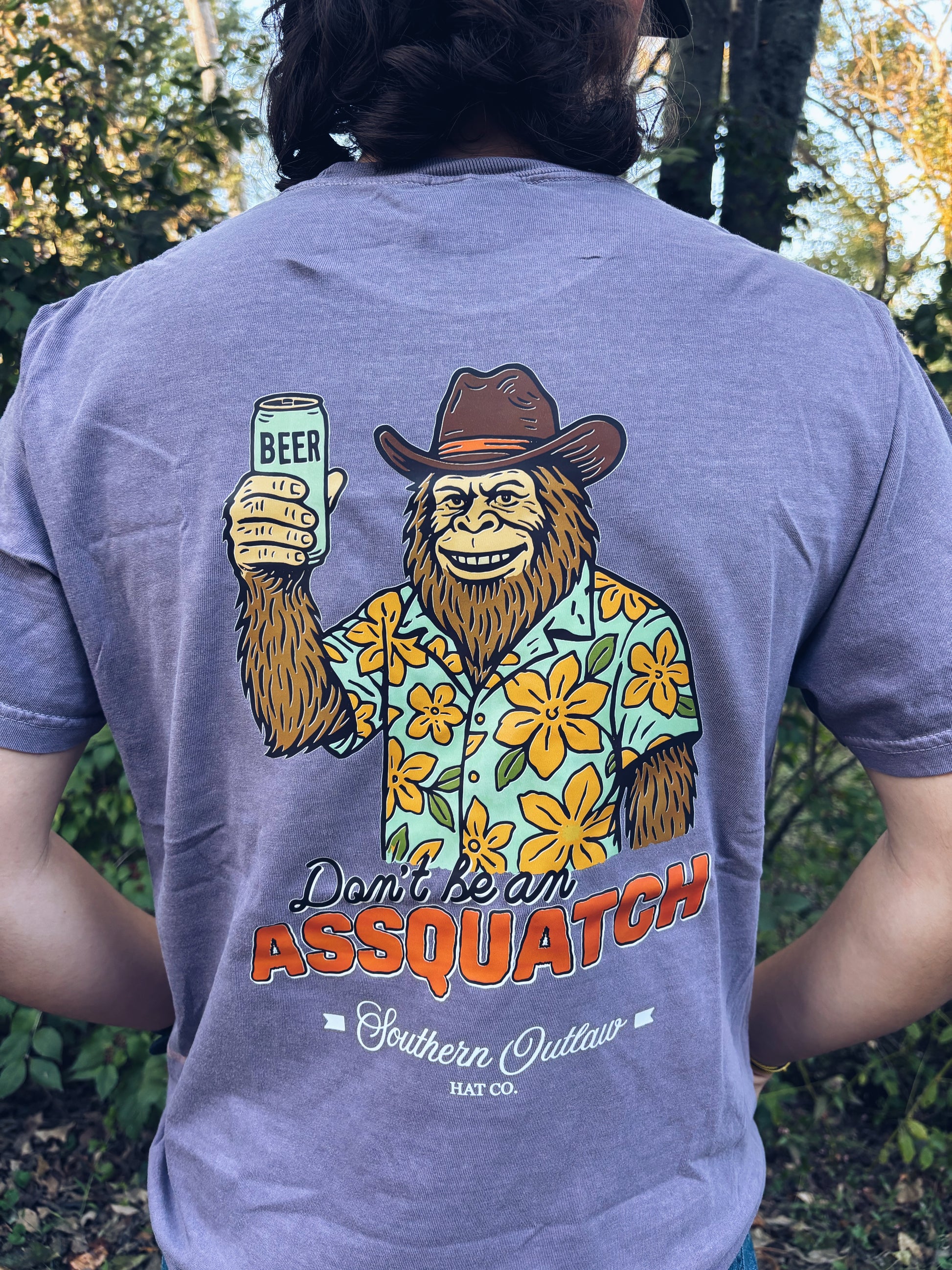Funny,outdoors men’s country don’t be an assquatch t shirt